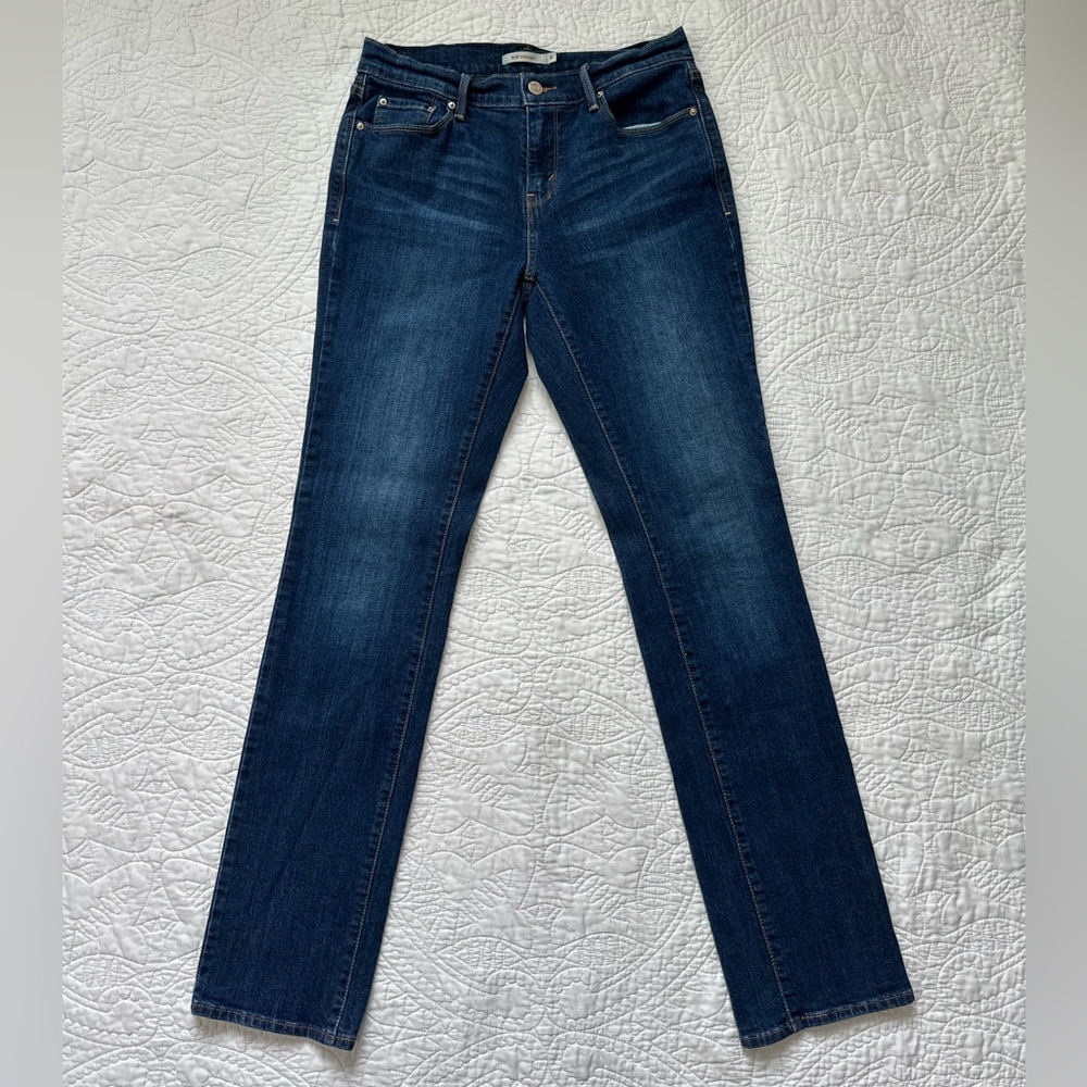 Levi’s 505 Classic Straight Leg Women’s Mid Rise Dark Wash Denim